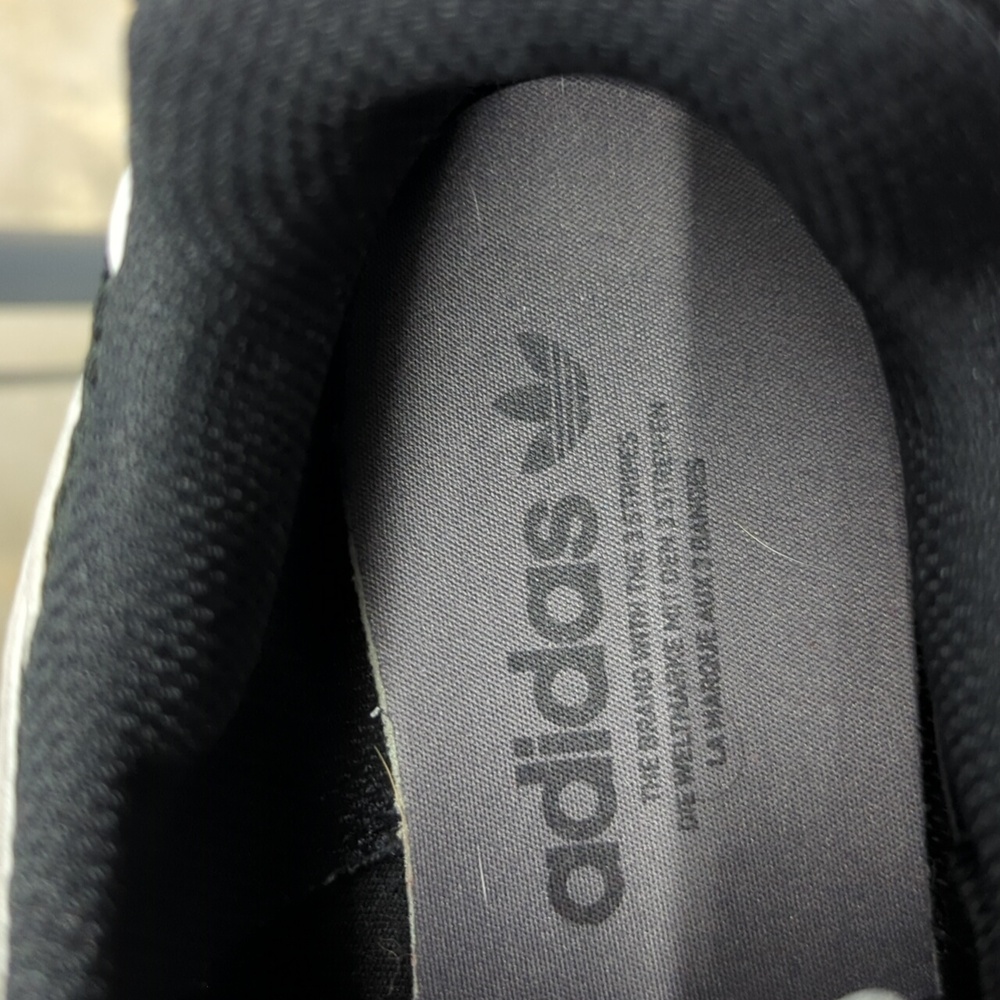 adidas - Ozmillen "RAIDERS' Sz. 9.5 - Picture 11 of 12